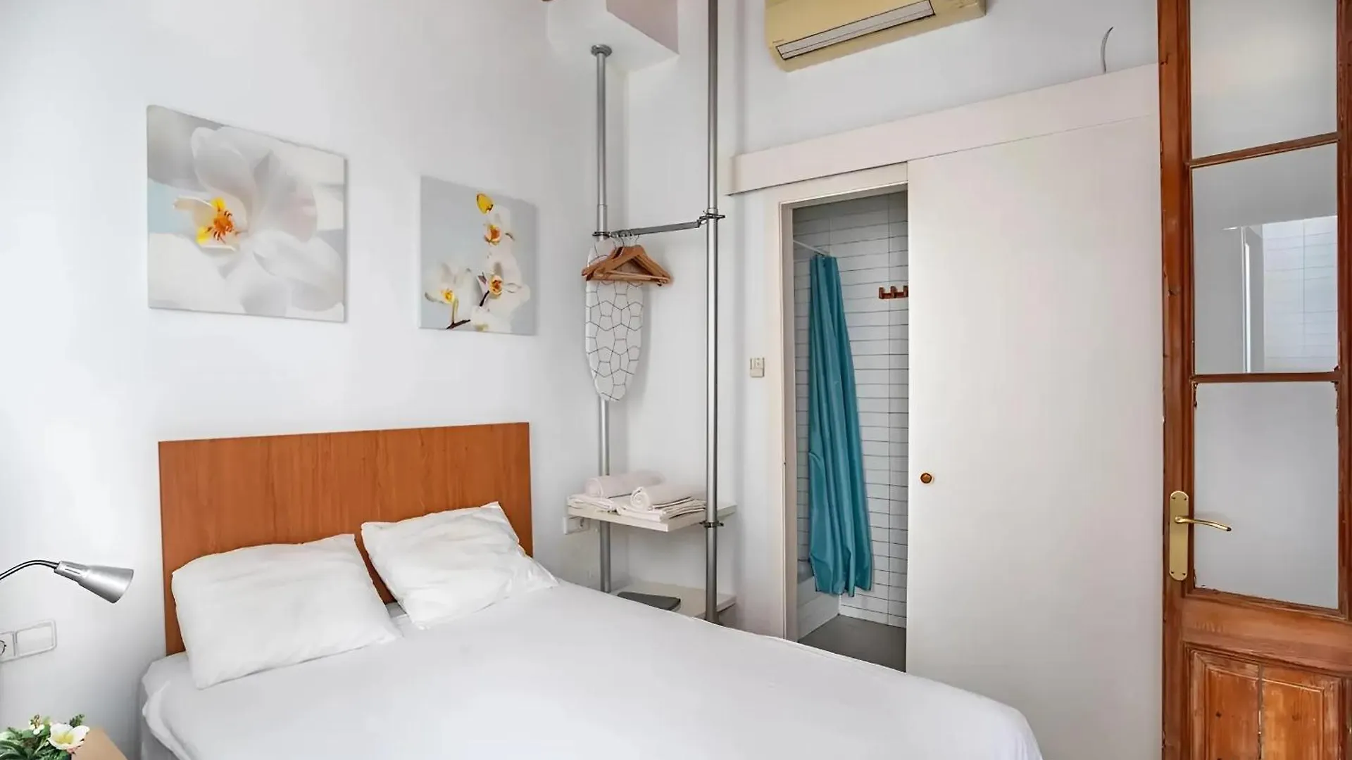 Mooeve Sant Antoni Apartment Barcelona