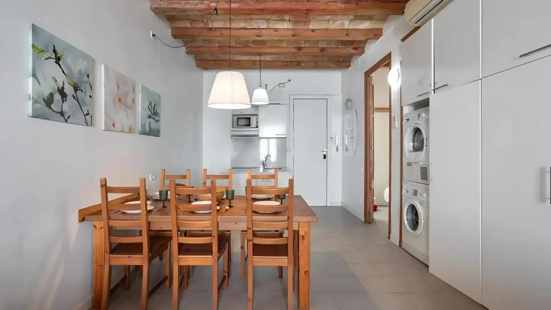 Mooeve Sant Antoni Apartment Barcelona