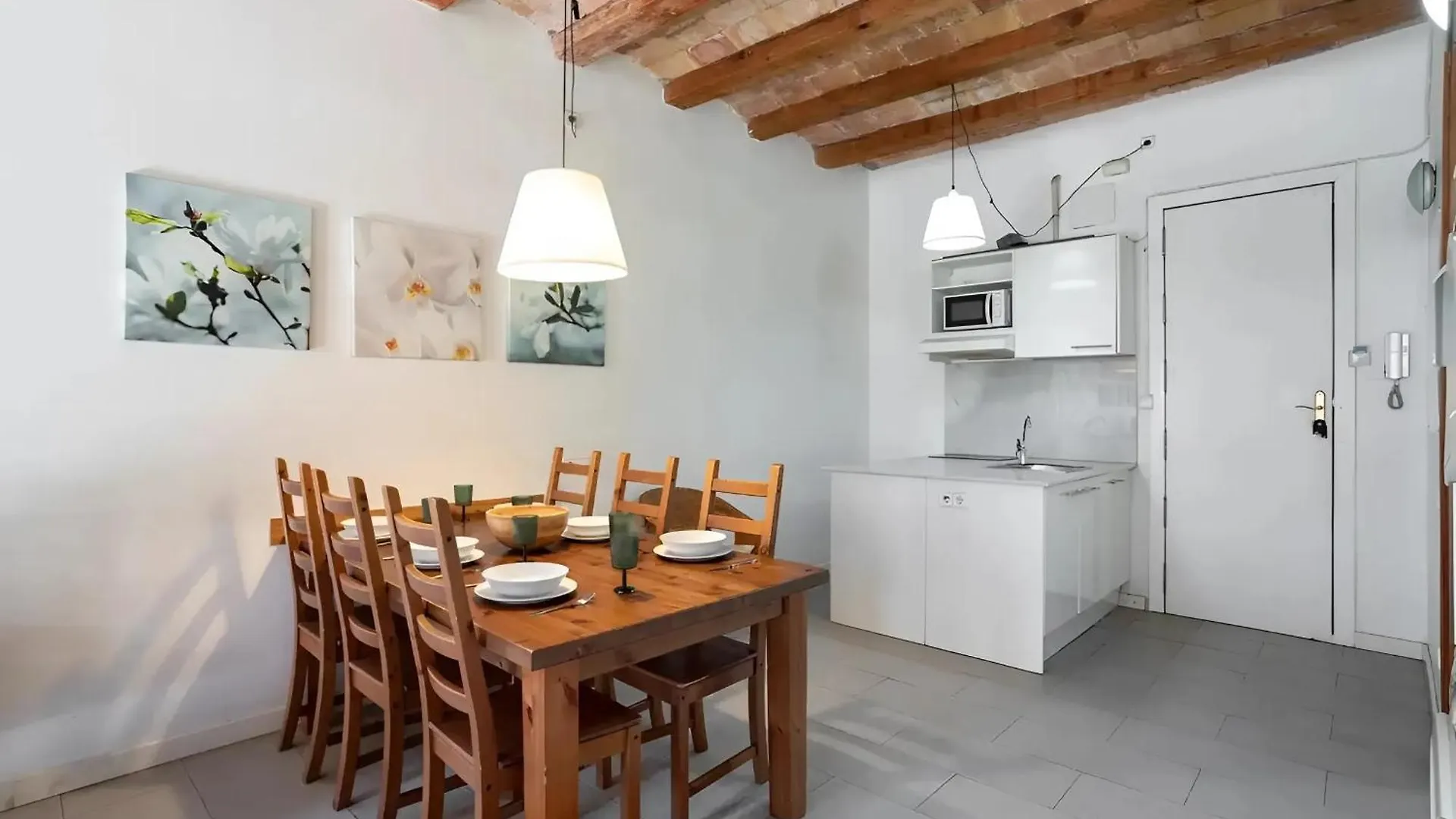Mooeve Sant Antoni Apartment Barcelona 0*,  Spain