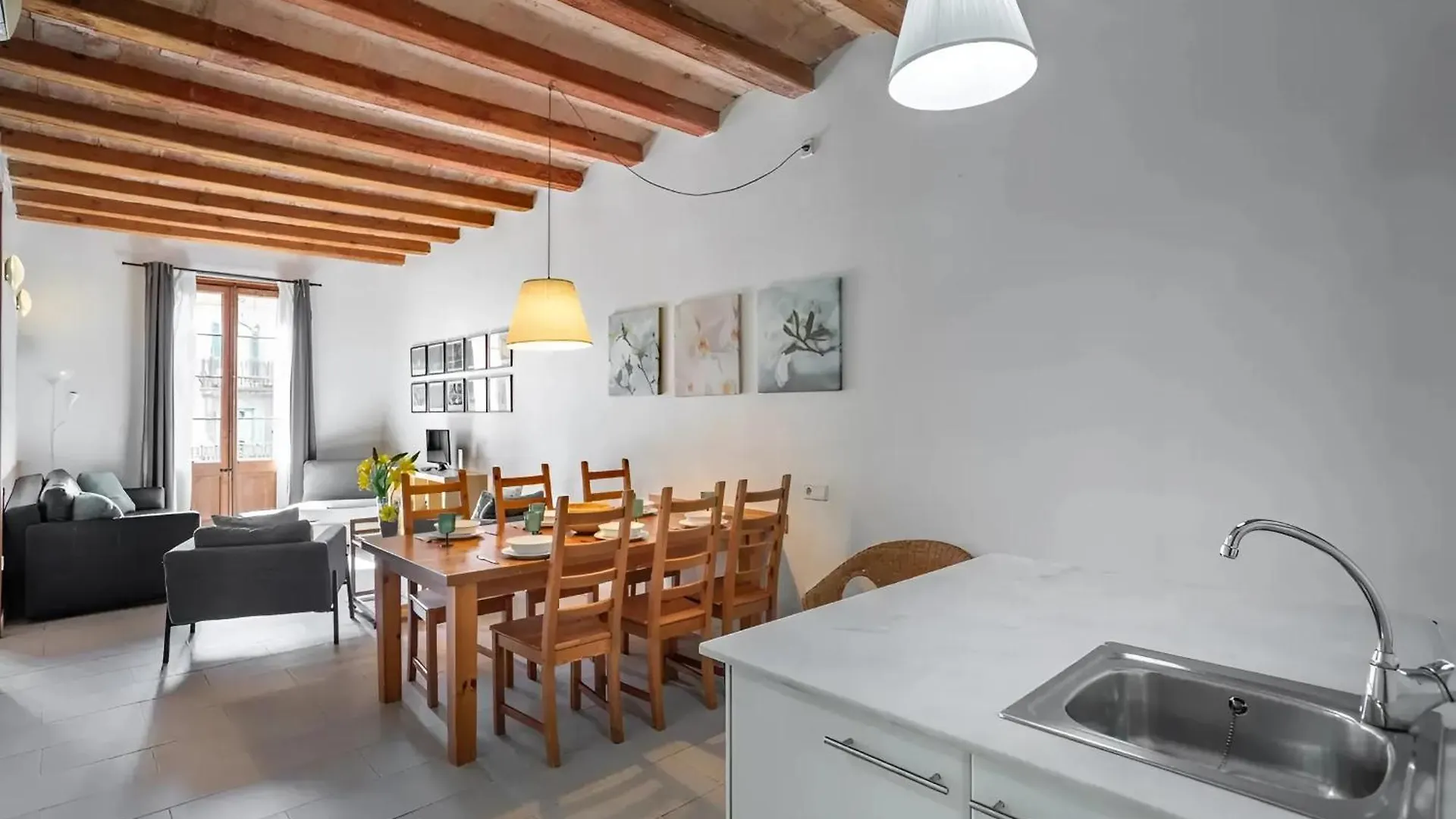 Mooeve Sant Antoni Apartment Barcelona 0*,  Spain