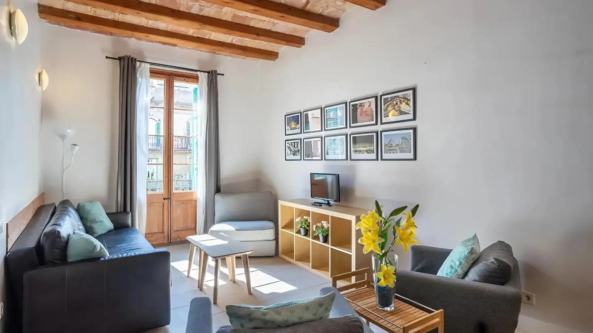 Mooeve Sant Antoni Apartment Barcelona