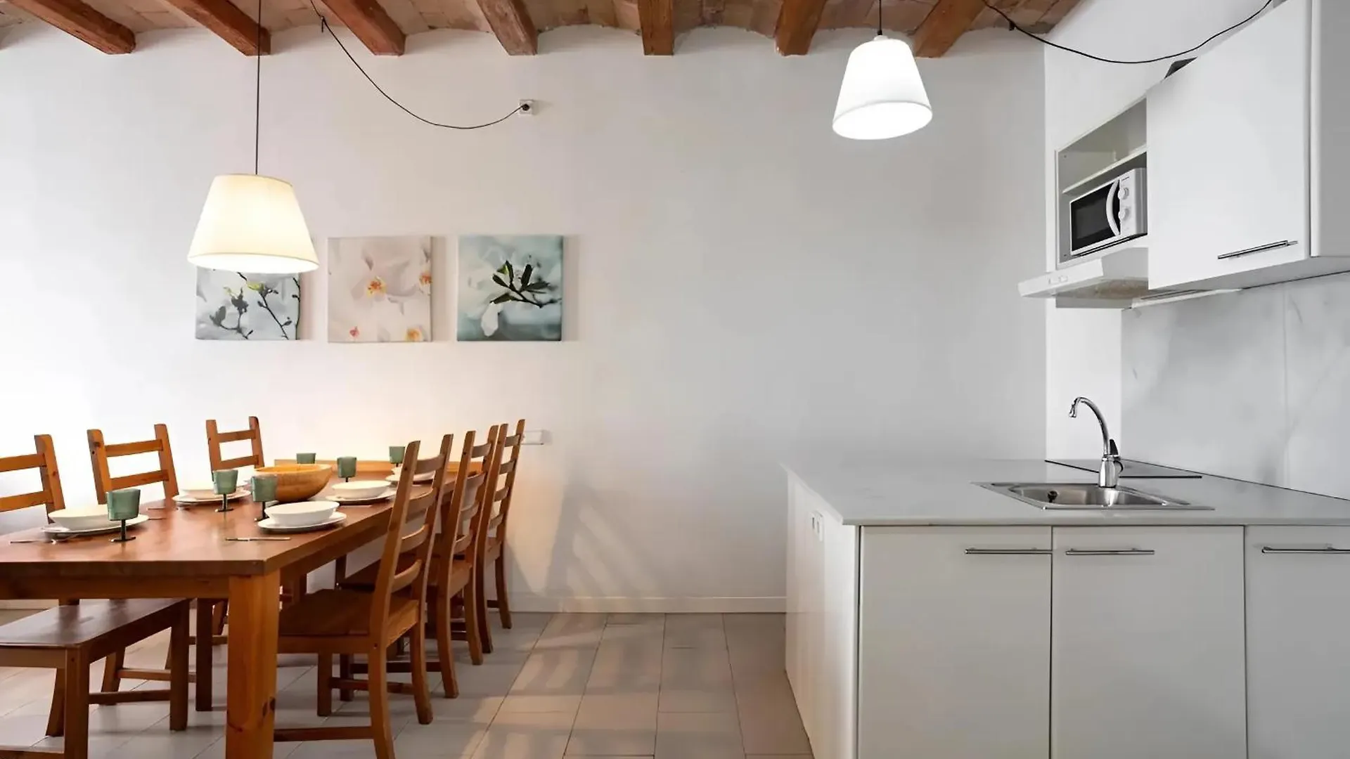 Mooeve Sant Antoni Apartment Barcelona