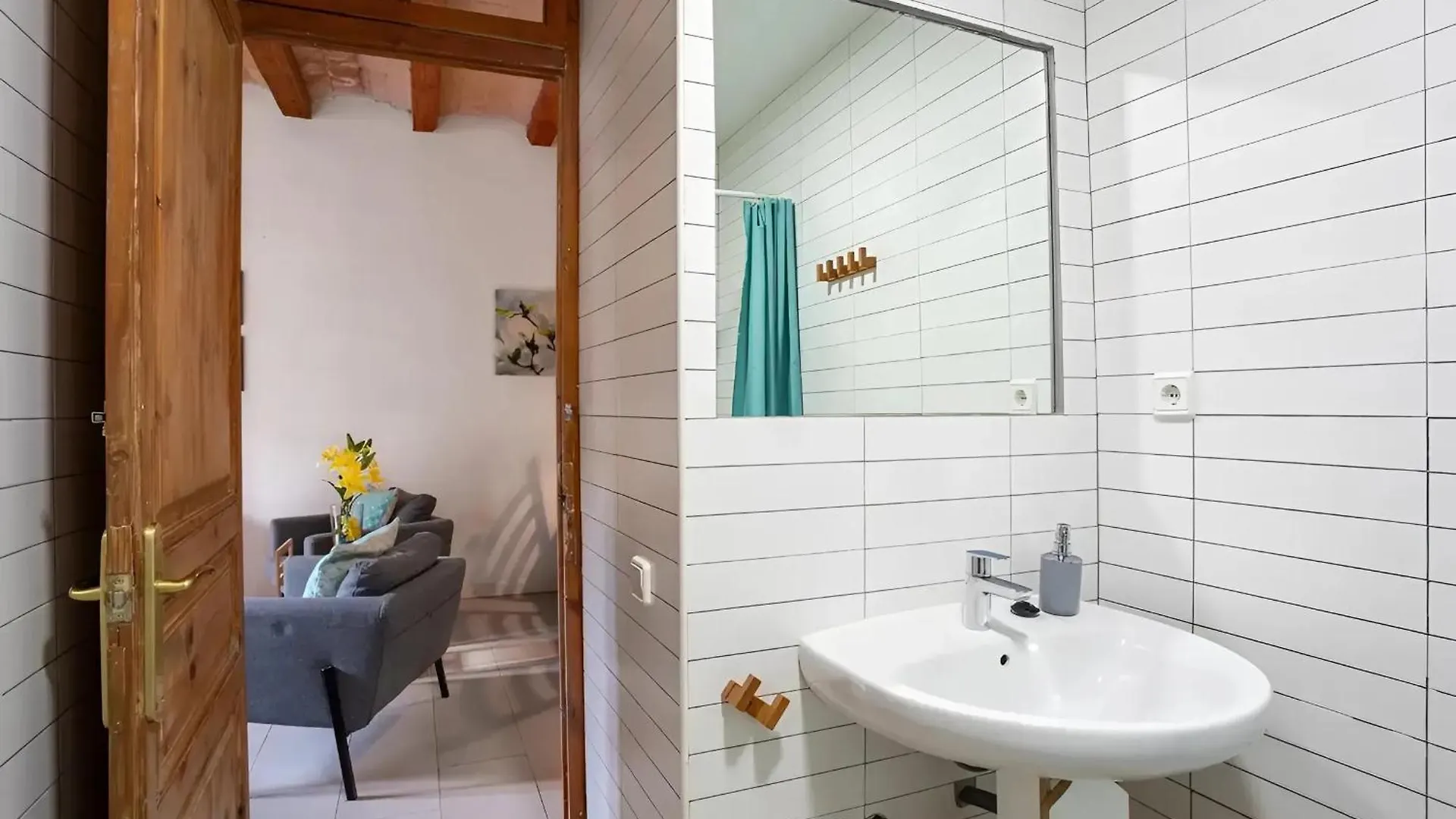 Mooeve Sant Antoni Apartment Barcelona Spain